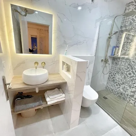 Luna Ensuites Centro * Malaga