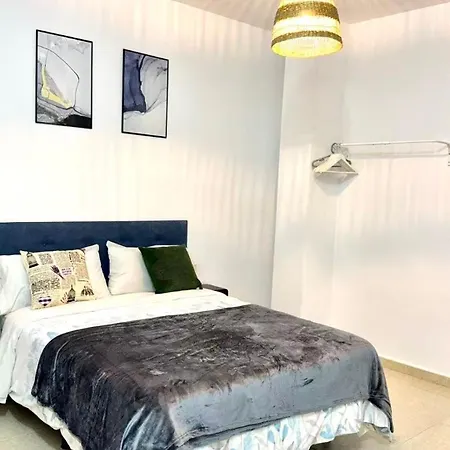 아파트 Luna Ensuites Centro 말라가
